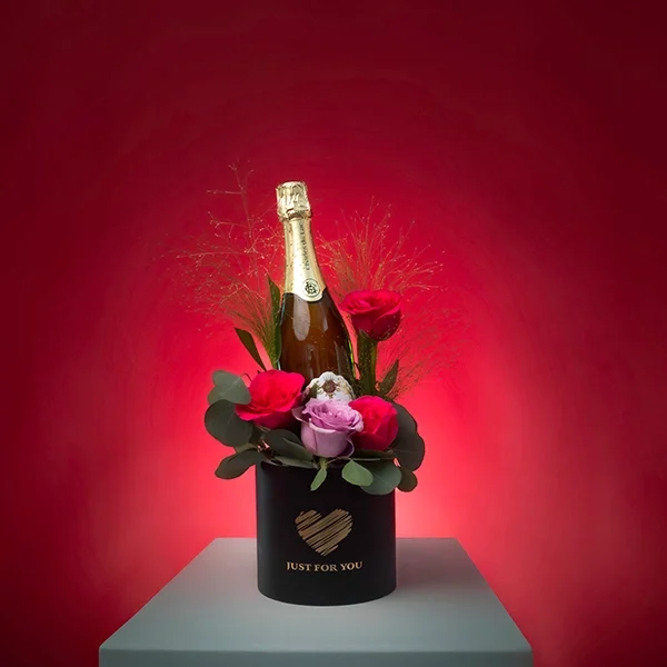 Champagne Roses Box