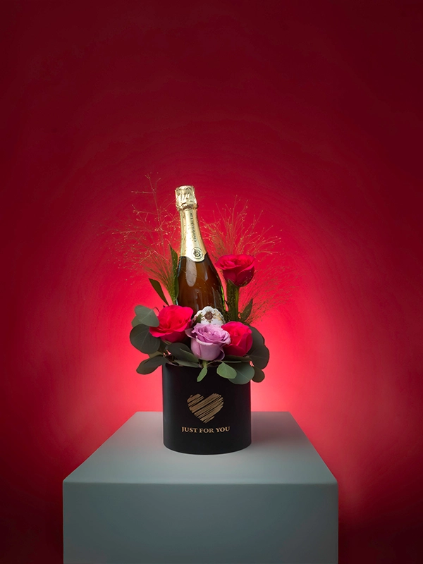 Champagne Roses Box